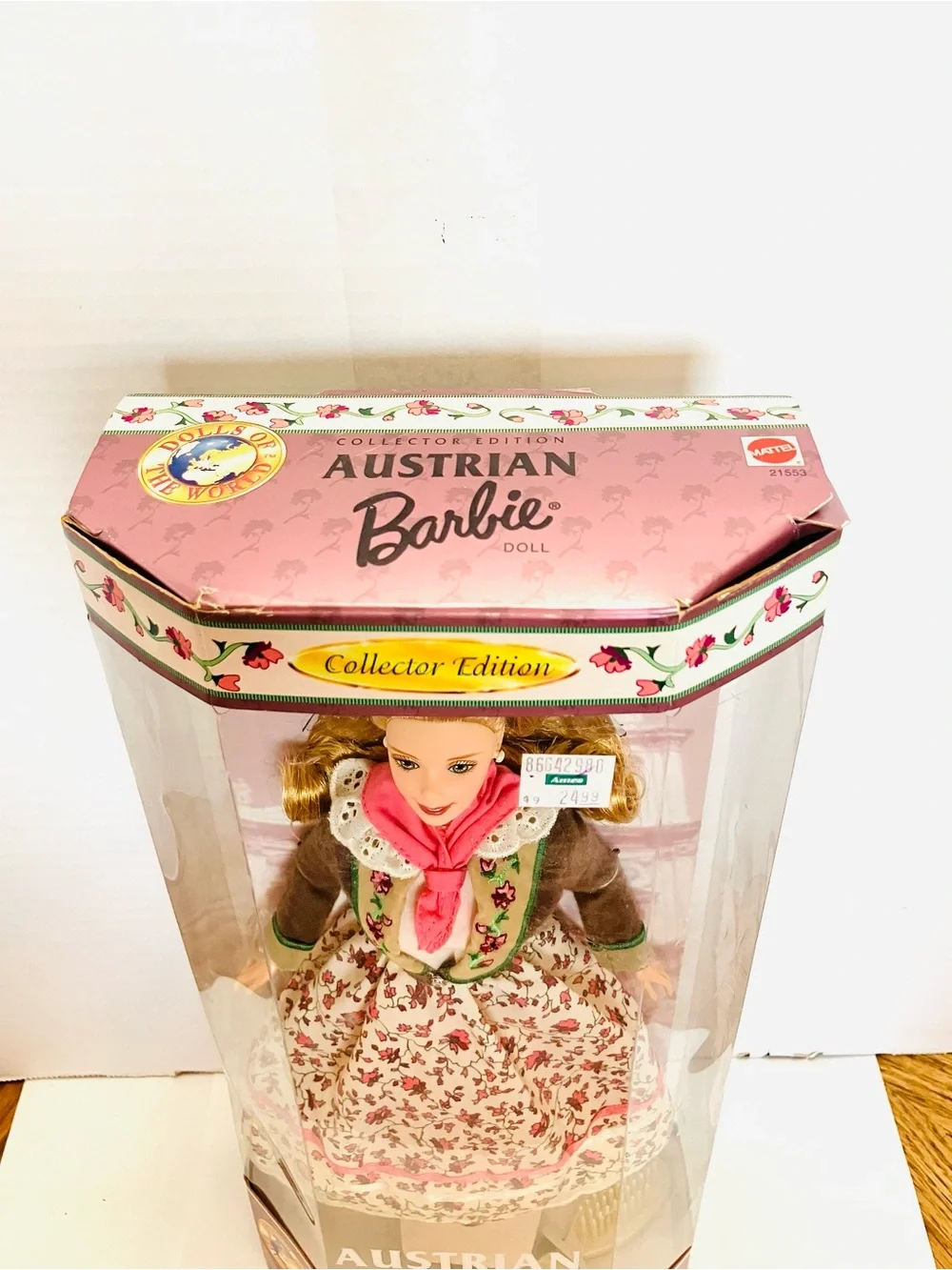 Barbie 1998 DOTW Austrian Barbie Fashion Doll New Minor Box Damage #21553
